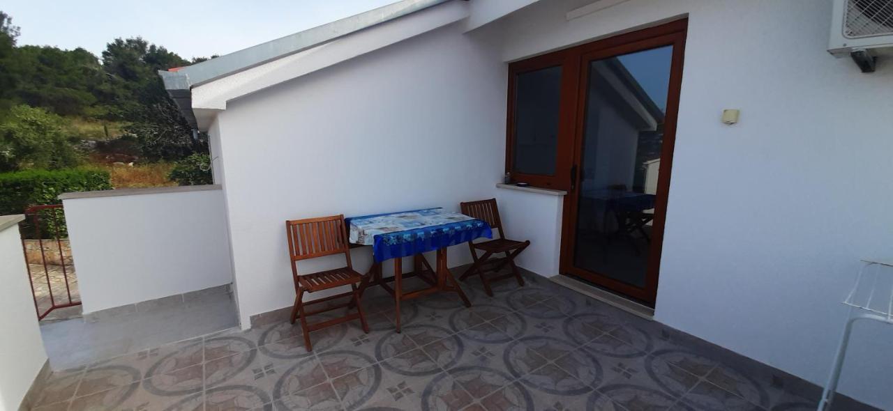 Apartmani Milano Stomorska Exterior foto